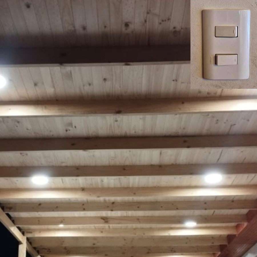 Centro de luminaria exterior con canalización embutida (conduit)