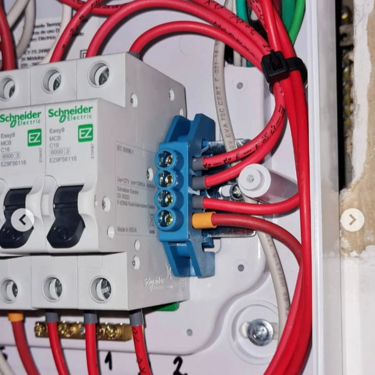 Instalación tablero domiciliario pre embutido