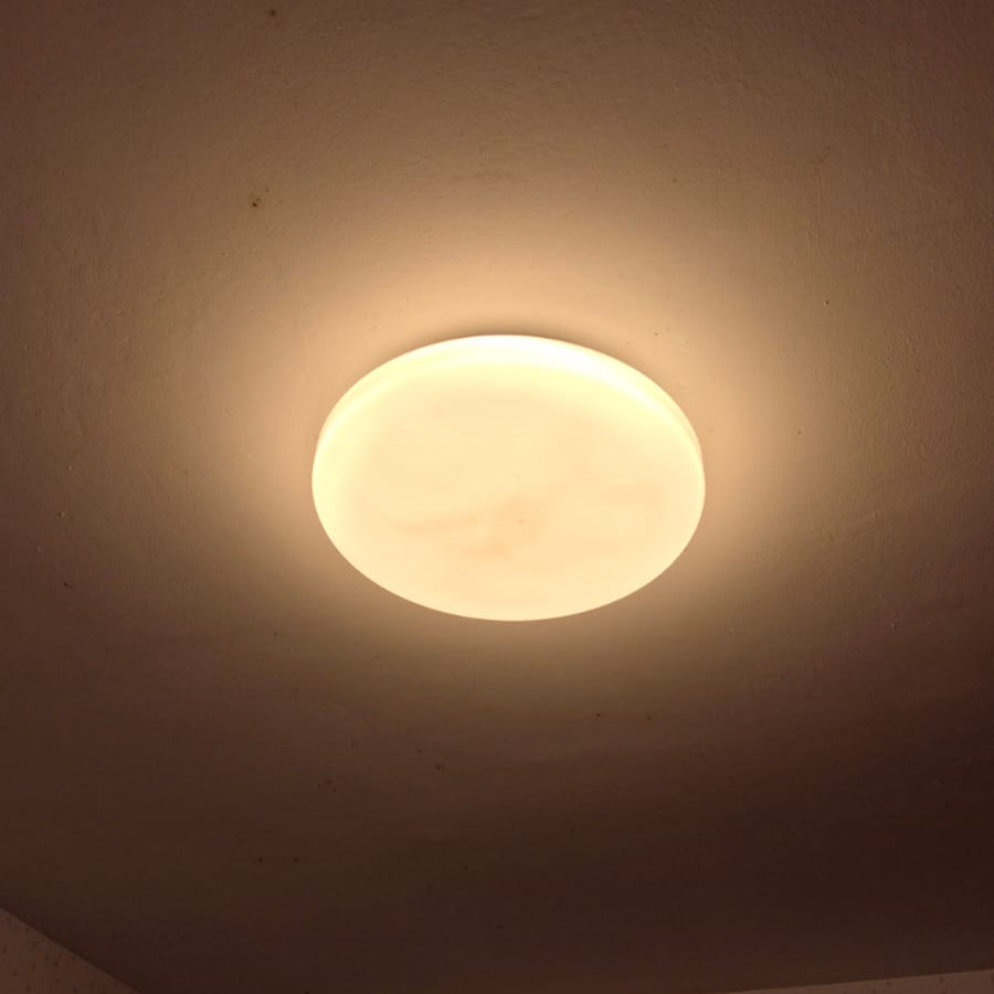 Centro de luminaria interior con canalización embutida (conduit)